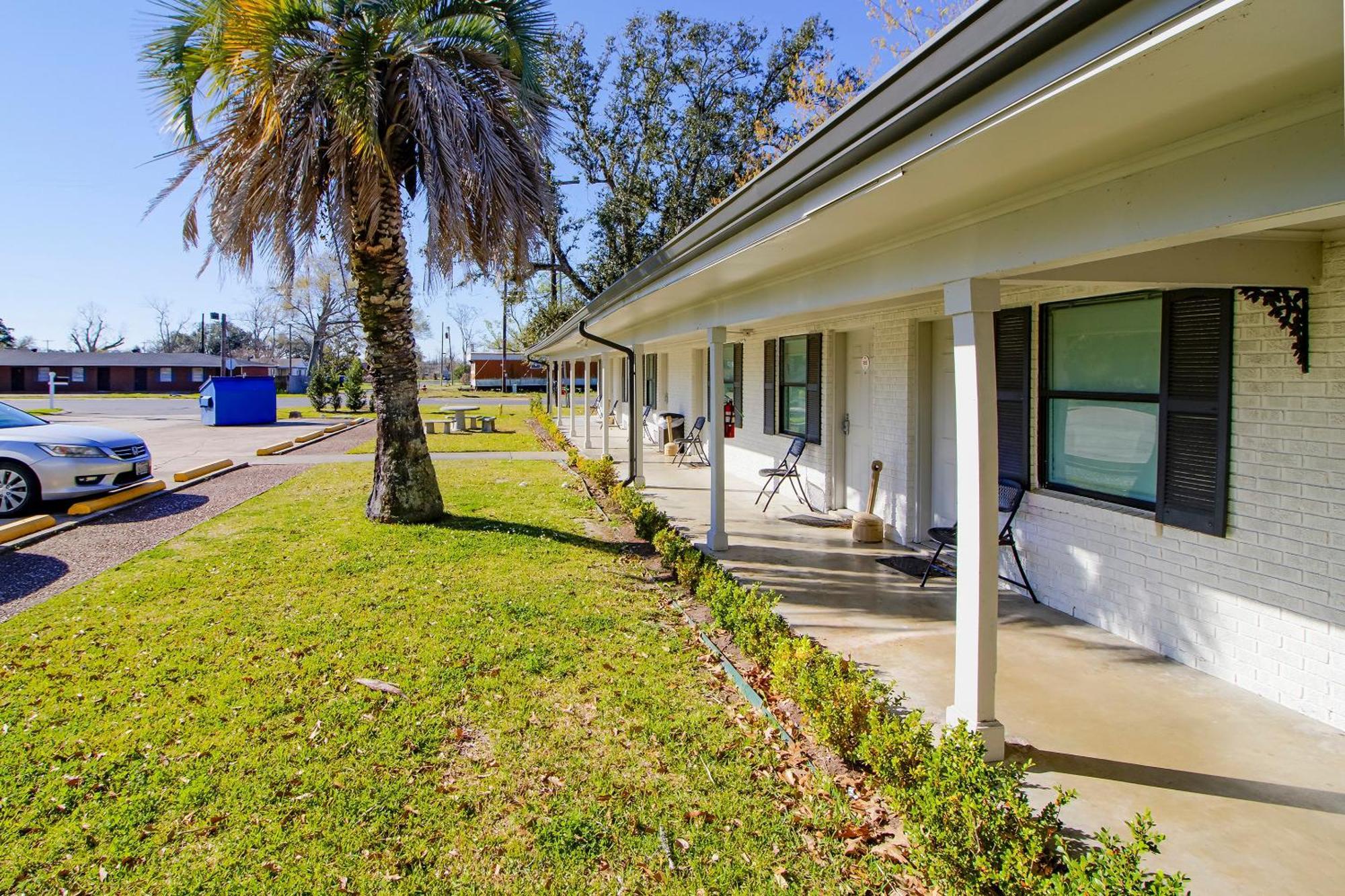 Oyo Hotel Sulphur La Hwy 90 West Экстерьер фото